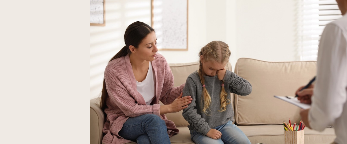 Ao acompanhar avaliações de TEA e TDAH, familiares revisitam a própria história e identificam características antes invisibilizadas
Leia mais...