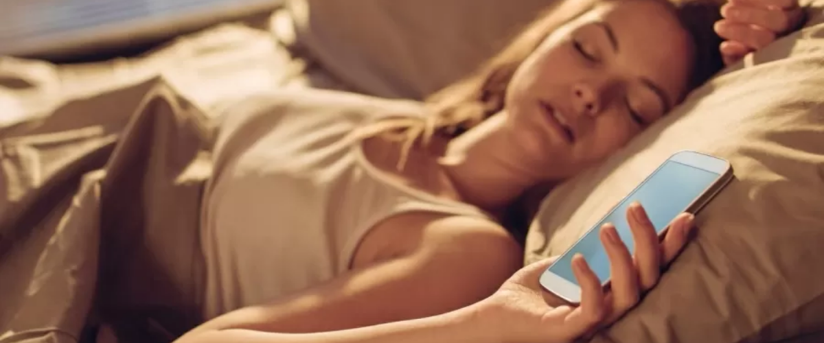 Será que o fato de estar de dia ou de noite lá fora realmente influencia nossos hormônios e a forma como o nosso corpo funciona? A resposta é: sim.
Leia mais...